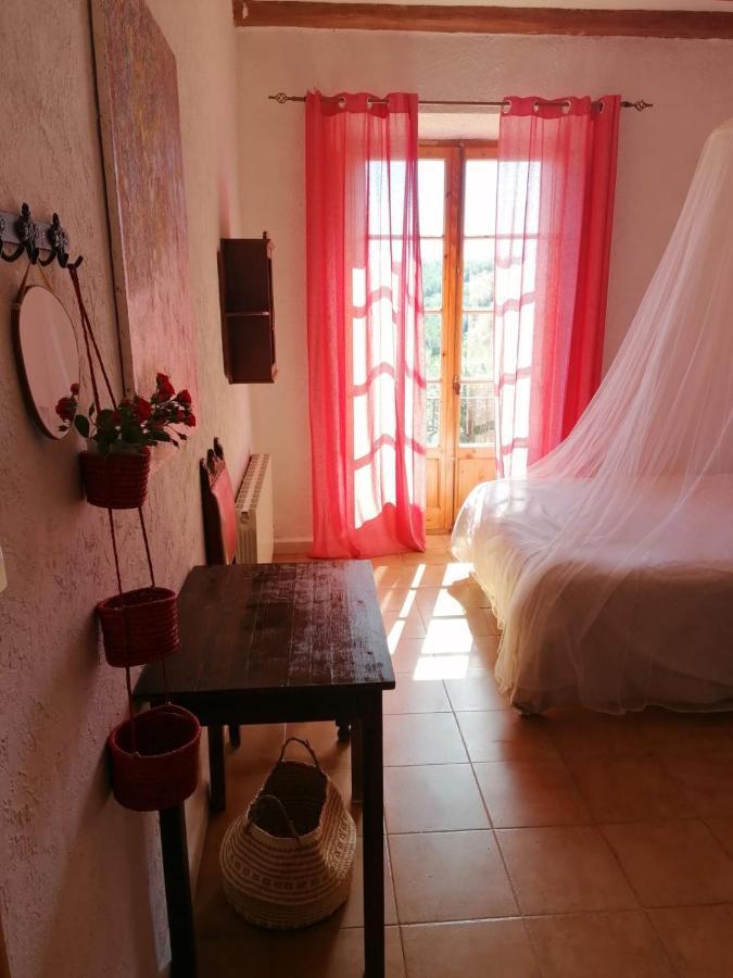 Hostal Maset Del Garraf Olesa de Bonesvalls Exterior foto